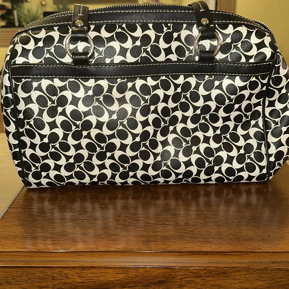 Rare coach tote - Picture 3 of 10